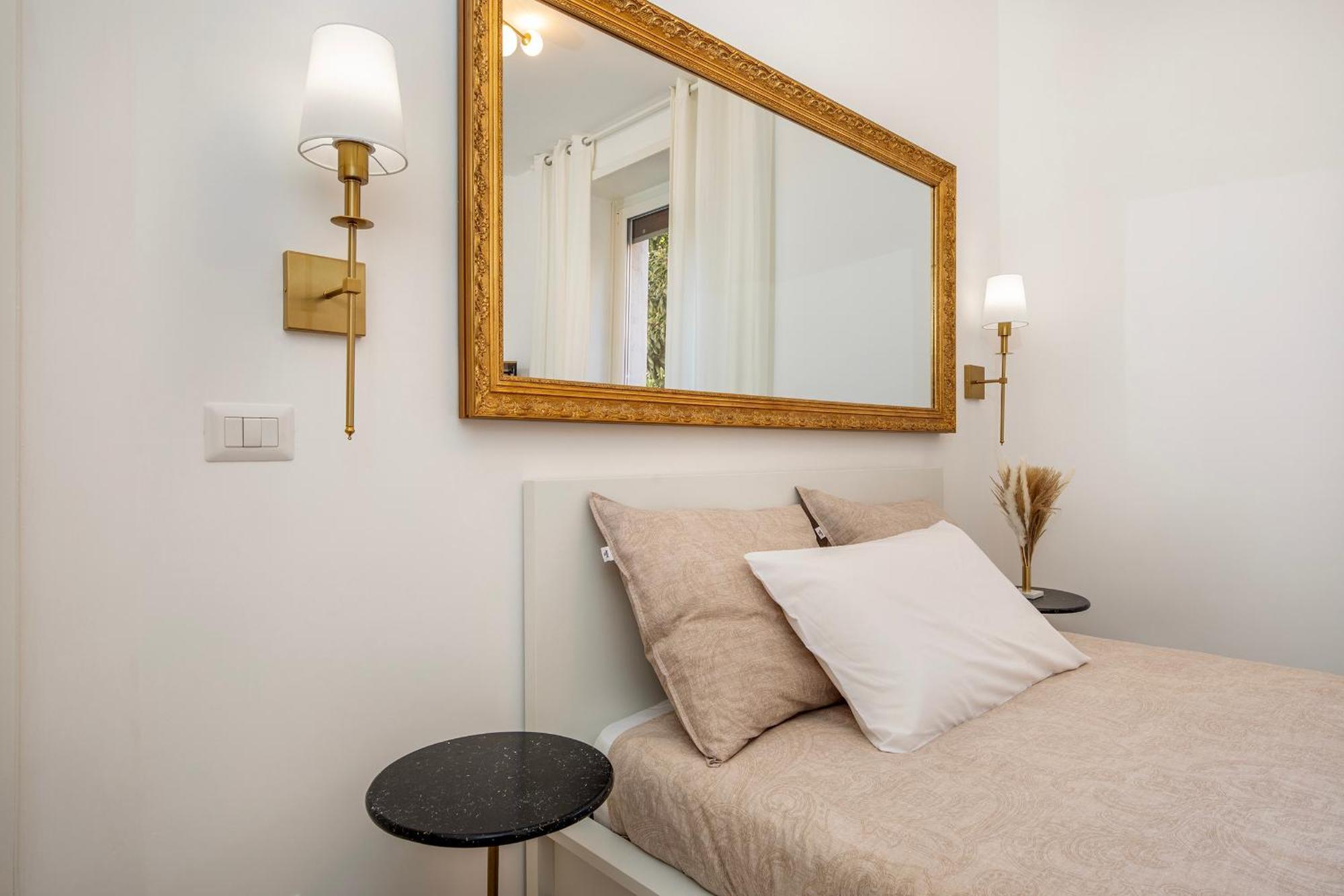Apartment Borghese - Rome